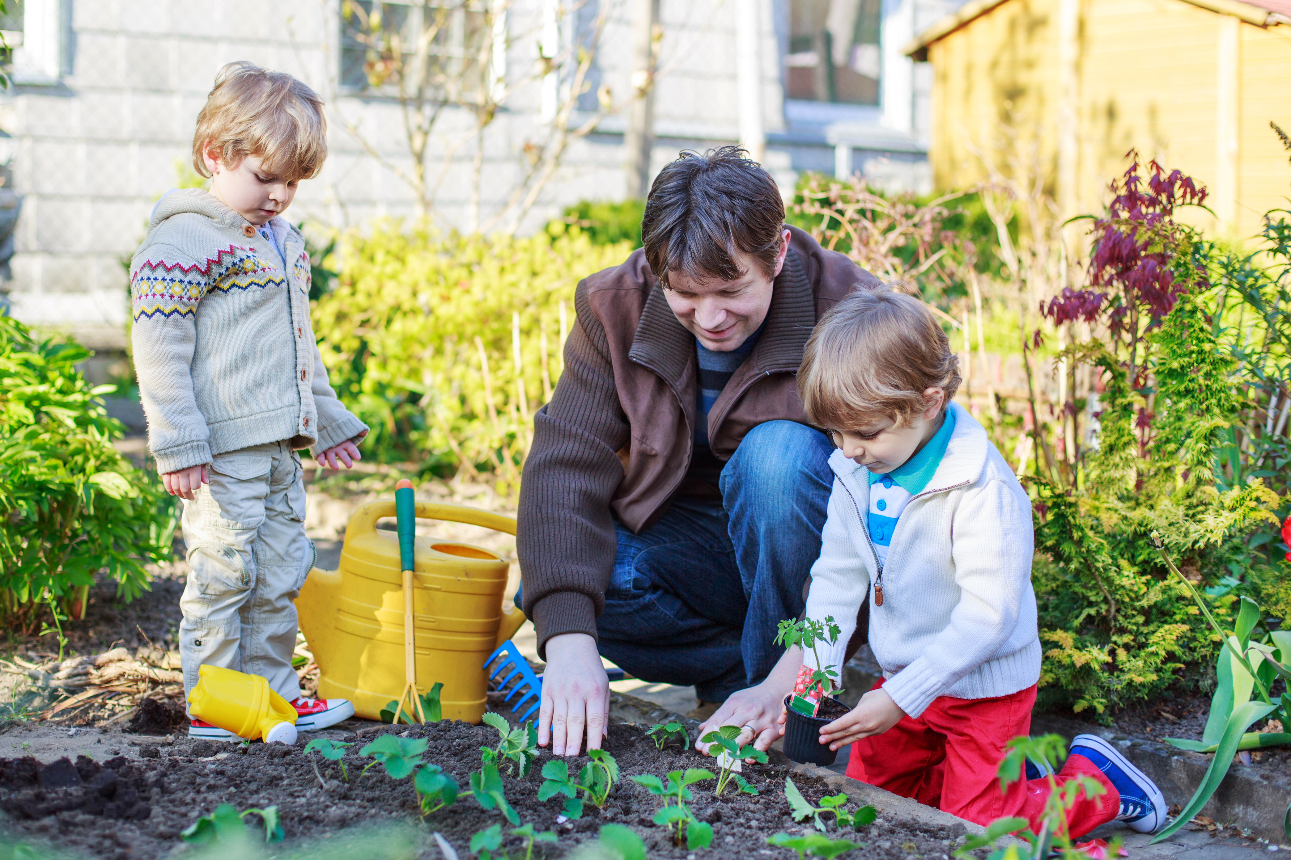 Comment le jardinage peut aider les enfants et les adolescents à développer des compétences de vie 