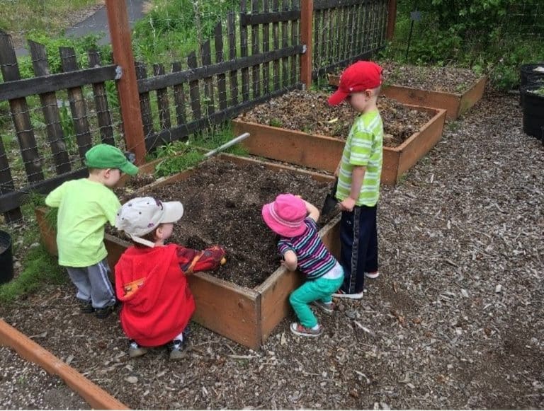 Petites mains, grands jardins!
